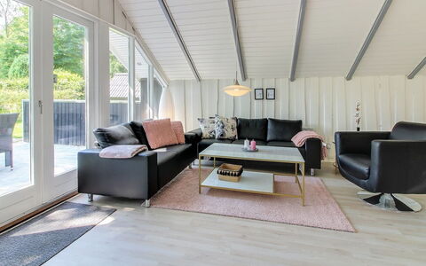 Arnsten: Canapé, Design Intérieur, Bois, Meubles, Salon, Sol, Plafond, Parquet, Sol