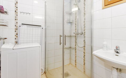 Kulta-Käkönen 10 by Bomba: Lit, Meubles, Chambre, Design Intérieur, Literie, Drap De Lit, Sol, Bois, Sol, Pièce