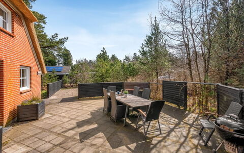 Hunno - 3Km from the Sea: Meubles, Bois, Design Intérieur, Sol, Sol, Chaise, Pièce, Plafond, Salon, Appartement