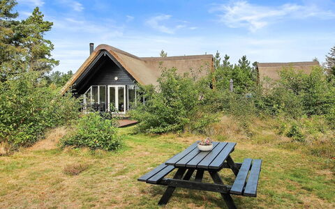 Awenasa - 4.1Km from the Sea