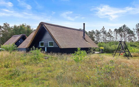 Awenasa - 4.1Km from the Sea