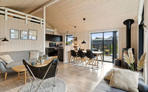 Brothir - 500M from the Sea: Piscine, Ville Resort