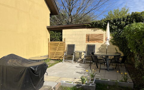 Thera - 5Km from the Sea: Plafond, Sol, Design Intérieur, Sol, Composite, Meubles, Recours, Hôtel, Conception, Daylighting