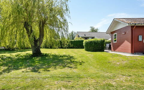 Momo - 570M from the Sea: Maison, Domicile, Toit, Chalet, Biens, Aménagement Paysager, Batiments Jardin, Siding, Ferme