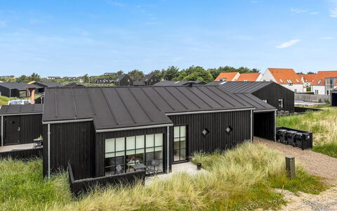 Malomir - 500M from the Sea: Plafond, Sol, Design Intérieur, Sol, Composite, Meubles, Recours, Hôtel, Conception, Daylighting