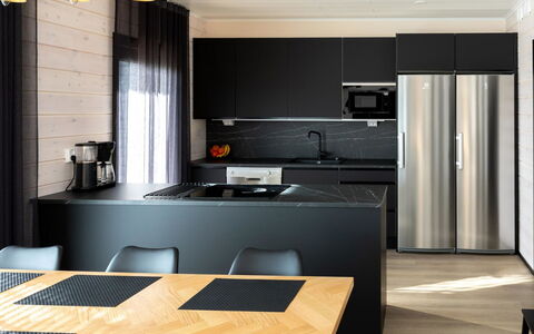 Saanan Helmi: Meubles, Design Intérieur, Cuisine, Sol, Bois, Sol, Comptoir, Appareil De Cuisine, Luminaire, Chaise