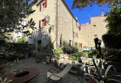 The Architects House: Plante, Propriété, Bâtiment, Fenêtre, Ciel, Maison, Arbre, Zone Résidentielle, Immobilier, Paysage