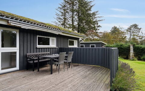Sigbritt - 2.6Km from the Sea: Bois, Sol, Design Intérieur, Sol, Meubles, Parquet, Pièce, Plafond, Tache De Bois, Dur