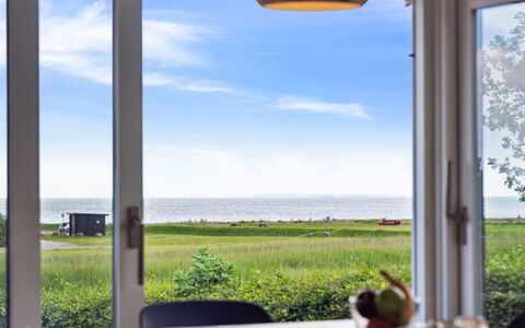 Nora - 100M from the Sea: Meubles, Design Intérieur, Sol, Bois, Sol, Plafond, Parquet, Chaise, Table, Éclairage