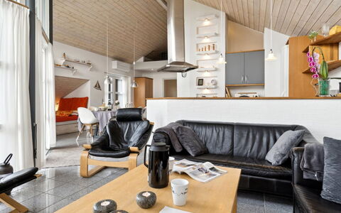 Thrugels - 600M from the Sea: Plafond, Sol, Design Intérieur, Sol, Composite, Meubles, Recours, Hôtel, Conception, Daylighting