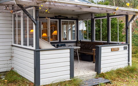 Alessandra - 175M from the Sea: Meubles, Design Intérieur, Sol, Bois, Sol, Plafond, Parquet, Chaise, Table, Éclairage
