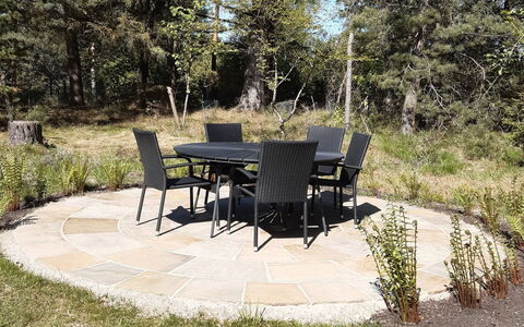 Fulla - 650M from the Sea: Meubles, Mobilier De Jardin, Tableau De Plein Air, Table, Chaise, Dalle, Couverture De Sol, Jardin, Ombre, Arrière-Cour