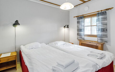 Kulta-Käkönen 3 by Bomba: Lit, Meubles, Chambre, Design Intérieur, Literie, Drap De Lit, Sol, Bois, Sol, Pièce