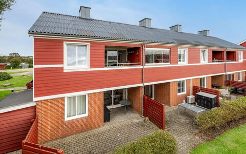 Alvy - 100M to the Fjord: Plafond, Sol, Design Intérieur, Sol, Composite, Meubles, Recours, Hôtel, Conception, Daylighting