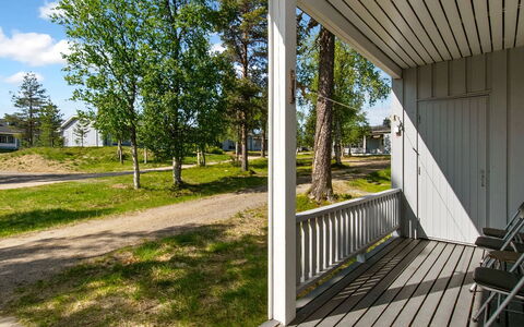 Saariseläntie 8 D 5: Voie Navigable, Banque, Cours D'Eau, Lac, Chalet, Forêt, Canal, Réservoir, Cabane En Rondins