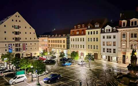 Zittau 100: L'Eau, Ciel, Nuage, Propriété, Piscine, Station Balnéaire, Bleu Azur, Bleu, Bâtiment, Mobilier De Jardin