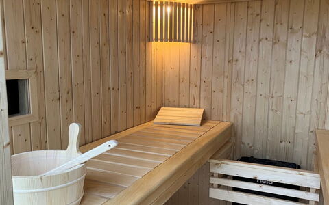 Eyer - 20M from the Sea: Piscine, Mobilier De Jardin, Meubles, Recours, Dalle, Eco Hôtel, Ombre, Chaise, Loisir, Biens