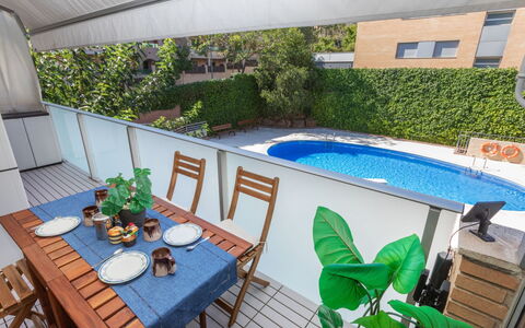 Silves: L'Eau, Ciel, Nuage, Propriété, Piscine, Station Balnéaire, Bleu Azur, Bleu, Bâtiment, Mobilier De Jardin