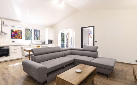 Villa Romana: Meubles, Bois, Design Intérieur, Sol, Sol, Canapé, Domicile, Salon, Pièce, Appartement