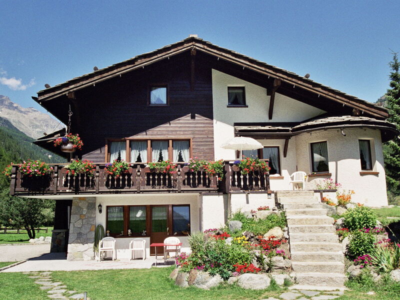 Saas-grund 670
