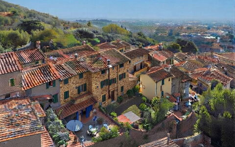 La Casa del Fale di Collodi: Mur, Zone Résidentielle, Toit, Maison, Quartier, Ville, Paysage, Architecture, Domicile, Zone Rurale