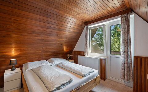 Hůrka: Design Intérieur, Chambre, Bois, Lit, Plafond, Meubles, Sol, Sol, Pièce, Domicile