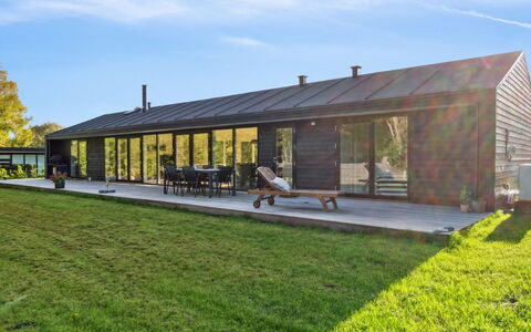 Tessa - 1.6Km from the Sea: Bois, Meubles, Appartement, Pièce, Plafond, Tache De Bois, Chaise, Dur, Vernis, Lumber
