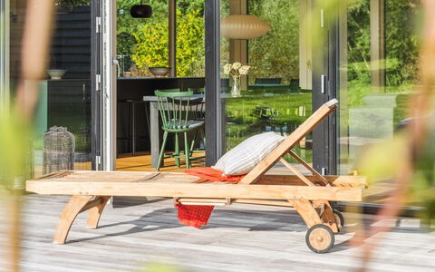 Tessa - 1.6Km from the Sea: Bois, Meubles, Appartement, Pièce, Plafond, Tache De Bois, Chaise, Dur, Vernis, Lumber