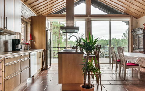 Nedre Gärdsjö: Plante, Meubles, Cabinetry, Pot De Fleur, Plante D'Appartement, Bâtiment, Comptoir, Chaise, Bois, Architecture