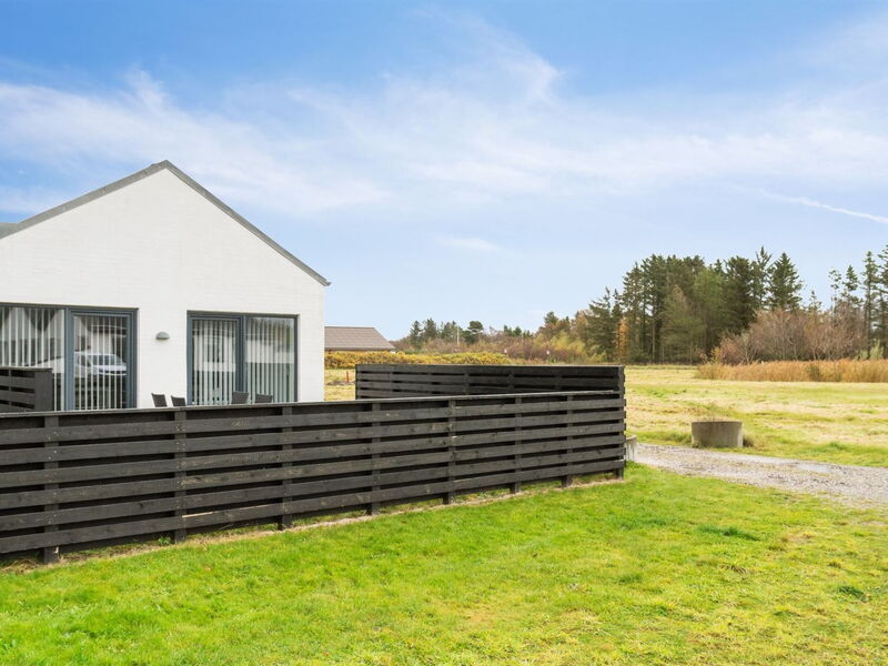 Helemine - 400M from the Sea