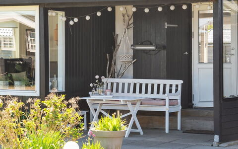 Elisabeta - 60M from the Sea: Domicile, Chalet, Porche, Siding, Ferme, Structure En Plein Air