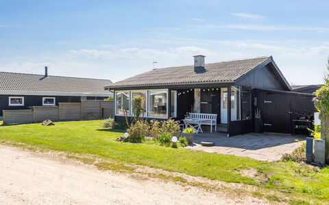 Elisabeta - 60M from the Sea: Domicile, Chalet, Porche, Siding, Ferme, Structure En Plein Air