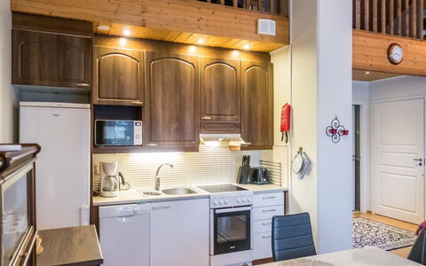 Vuokatin Tähti: Meubles, Sol, Design Intérieur, Sol, Bois, Cuisine, Plafond, Appartement, Pièce, Principaux Appliance