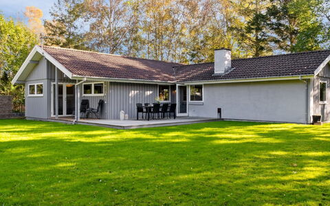 Uolevi - 1.3Km from the Sea: Bois, Toit, Architecture, Domicile, Maison, Chalet, Siding, Dur, Pente, Biens