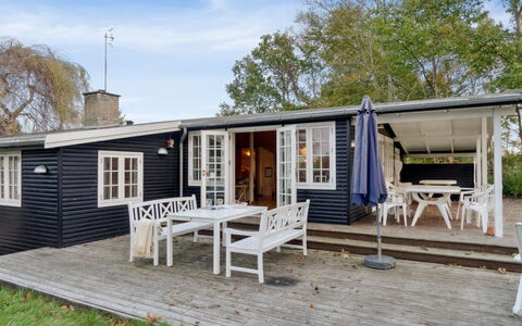 Rami - 2Km from the Sea: Bois, Toit, Architecture, Domicile, Maison, Chalet, Siding, Dur, Pente, Biens