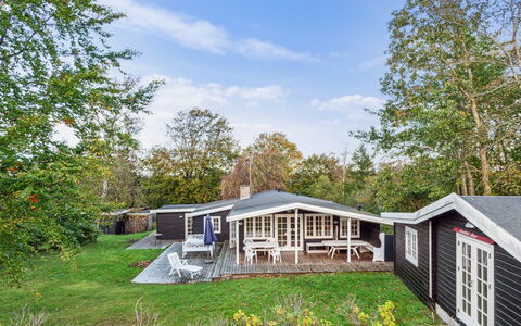 Rami - 2Km from the Sea: Bois, Toit, Architecture, Domicile, Maison, Chalet, Siding, Dur, Pente, Biens