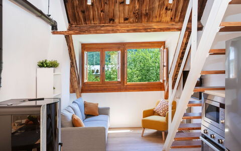 Nevat: L'Eau, Plante, Bâtiment, Propriété, Ciel, Piscine, Bleu Azur, Arbre, Maison, Fenêtre