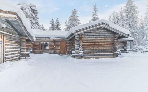 Saariselän Poromooli A7: Voie Navigable, Banque, Cours D'Eau, Lac, Chalet, Forêt, Canal, Réservoir, Cabane En Rondins