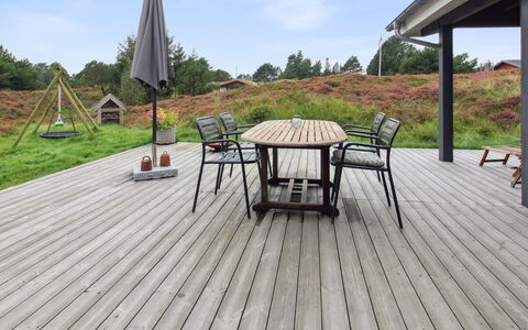 Venild - 1.9Km from the Sea: Plafond, Sol, Design Intérieur, Sol, Composite, Meubles, Recours, Hôtel, Conception, Daylighting