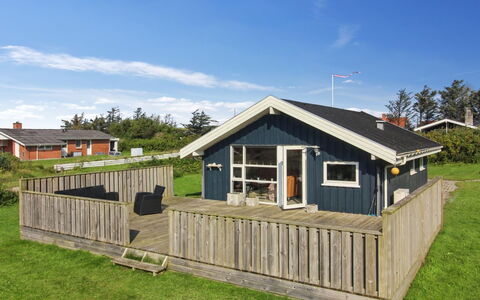 Birger - 500M from the Sea: Maison, Domicile, Toit, Chalet, Biens, Aménagement Paysager, Batiments Jardin, Siding, Ferme