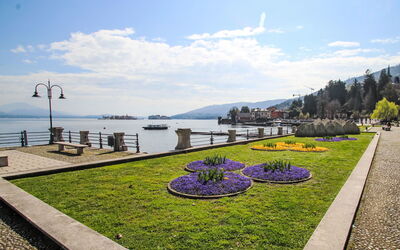 Charming Lake