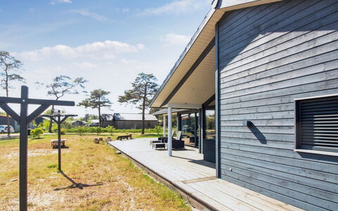 Windelgard - 140M from the Sea: Bois, Toit, Architecture, Domicile, Maison, Chalet, Siding, Dur, Pente, Biens