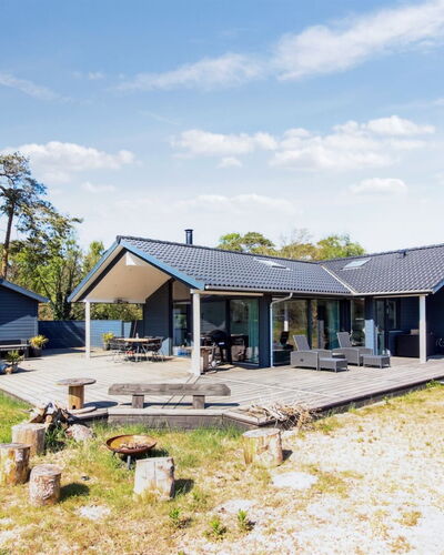 Windelgard - 140M from the Sea
