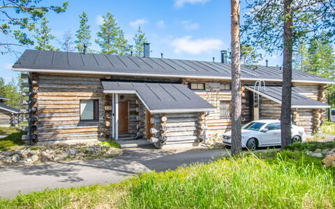 Nilikuru e 12: Bois, Chalet, Siding, Cabane En Rondins, Lumber, Mélèze, Daylighting, Batiments Jardin, Famille Pine