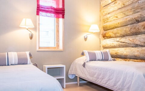 Nilikuru e 12: Meubles, Design Intérieur, Bois, Chambre, Lit, Sol, Sol, Pièce, Textile, Drap De Lit