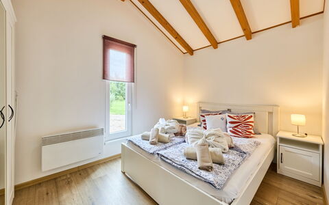 Pod Liščím Kopcem 2+2: Design Intérieur, Bois, Meubles, Sol, Lit, Chambre, Sol, Plafond, Pièce, Domicile