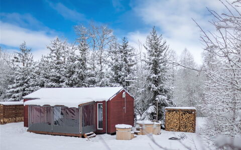Pod Liščím Kopcem 2+2: Nuage, Ciel, Neige, Bâtiment, Maison, Paysage Naturel, Plante, Arbre, Chalet, Zone Résidentielle
