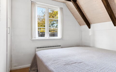 Emanuela - 800M from the Sea: Mur, Bois, Sol, Sol, Chambre, Plafond, Design Intérieur, Lit, Domicile, Appartement