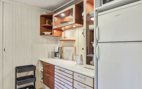 Muriel - 1.1Km from the Sea: Principaux Appliance, Bois, Design Intérieur, Cuisine, Appareil De Cuisine, Sol, Comptoir, Cabinetry, Sol, Pièce