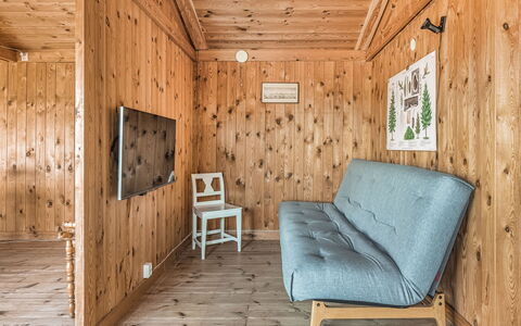 Solhaga: Propriété, Bâtiment, Bois, Design Intérieur, Confort, Sol, Sol, Arbre, Maison, Dur